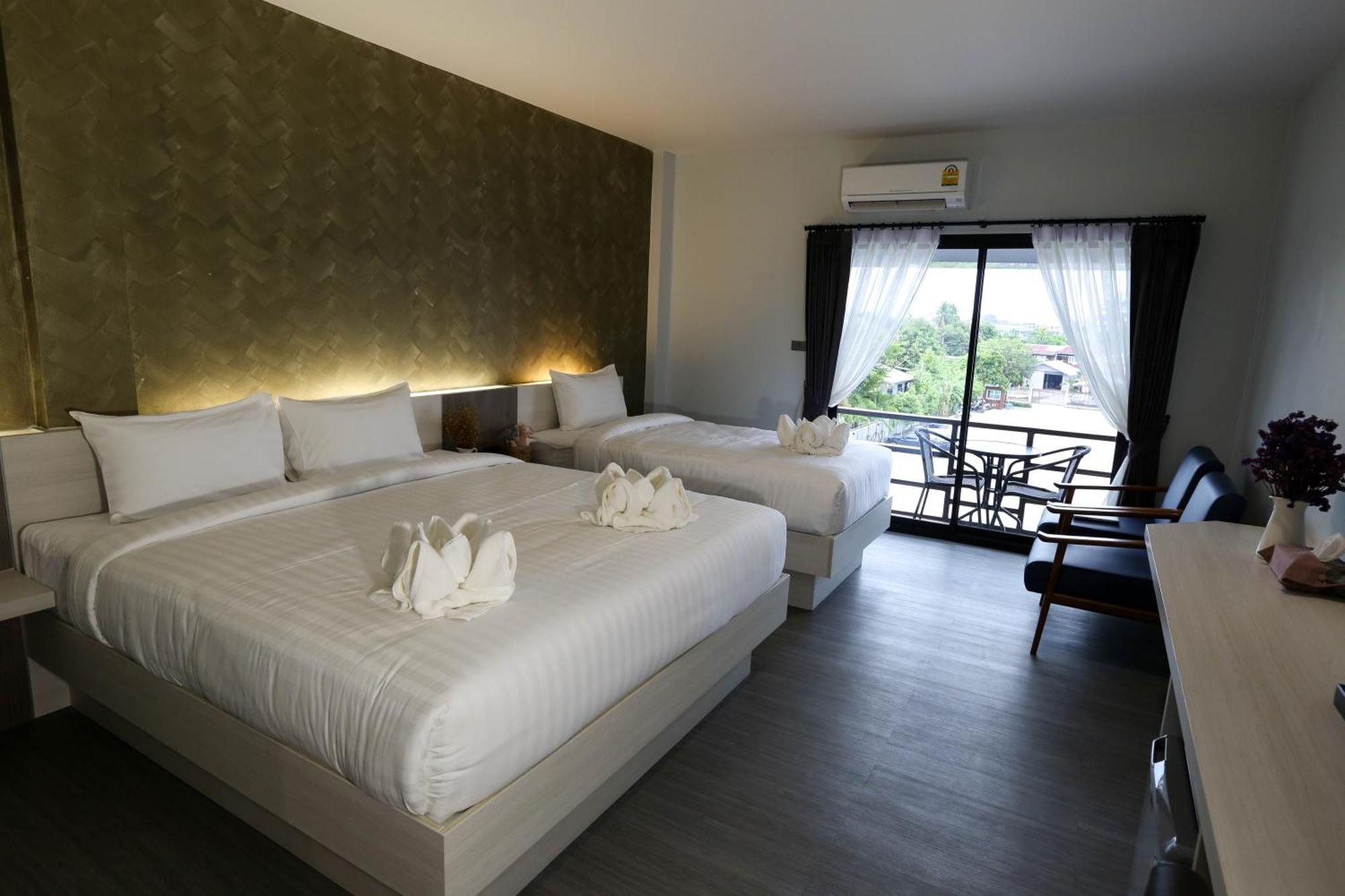 Socool Grand Hotel Nang Rong Buitenkant foto