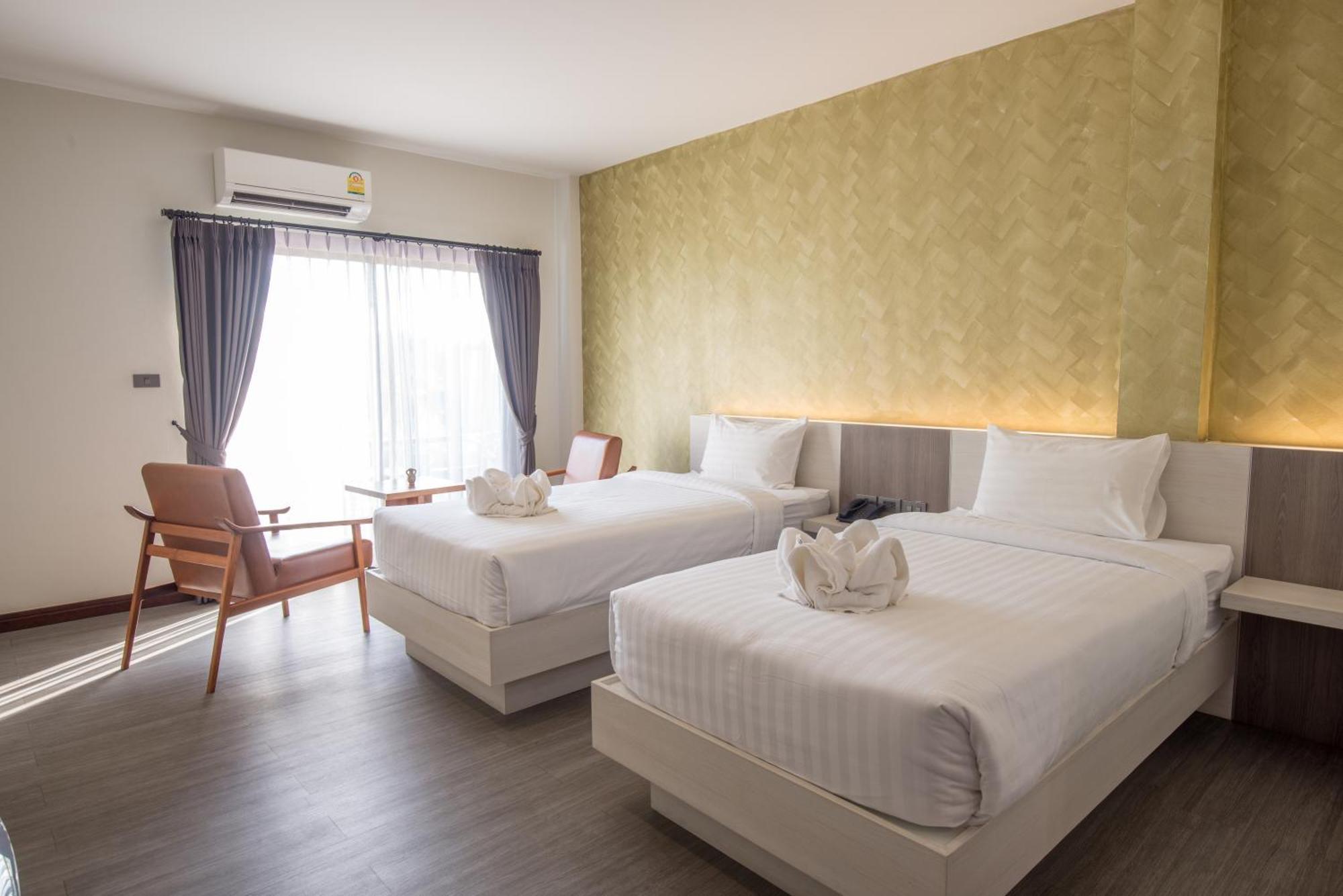 Socool Grand Hotel Nang Rong Buitenkant foto