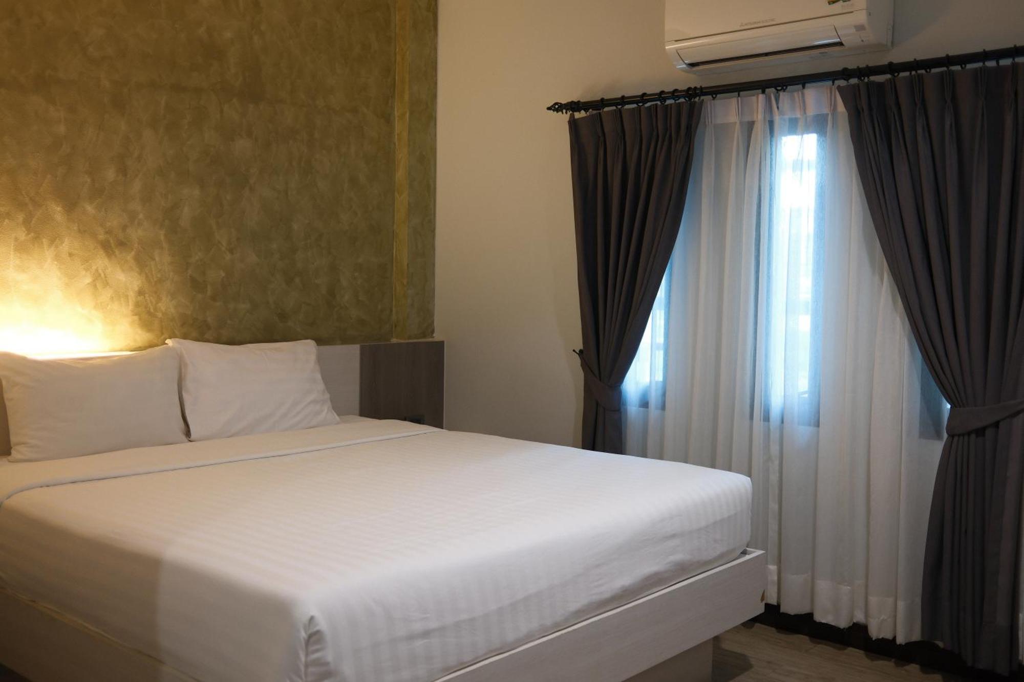 Socool Grand Hotel Nang Rong Buitenkant foto