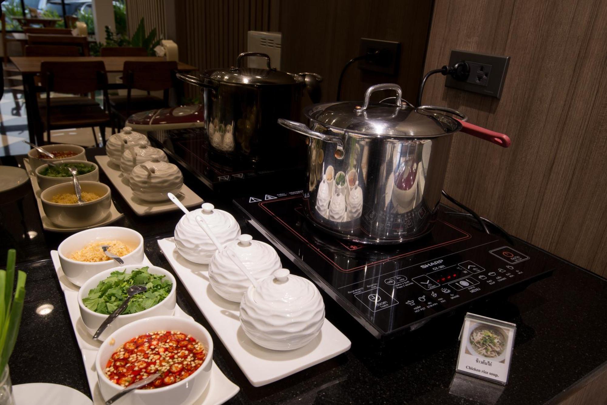 Socool Grand Hotel Nang Rong Buitenkant foto